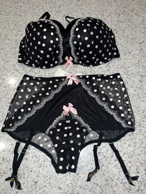 VS Very Sexy polka dot push up bra set